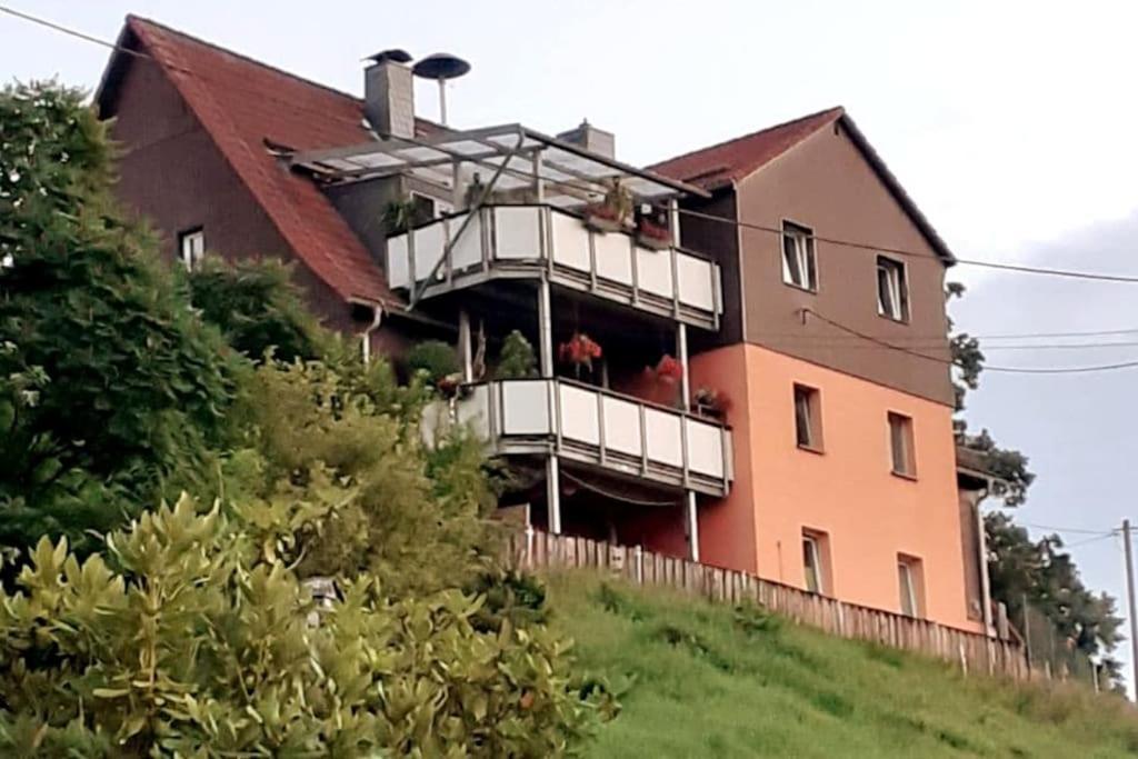 Schoene Und Ruhige Ferienwohnung In Ottendorf Sebnitz Exterior foto